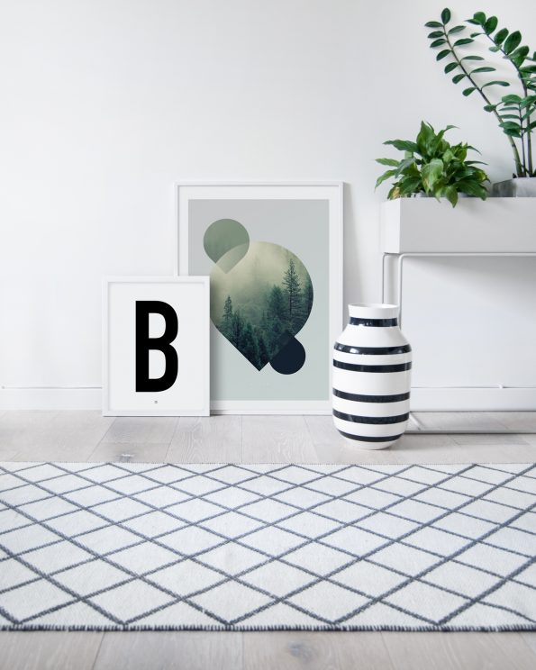 Big & Bold B